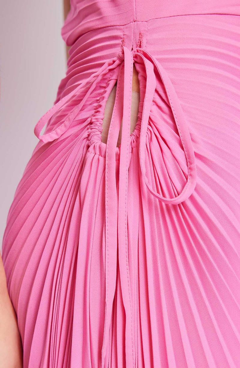 Vestido asimétrico plisado rosa